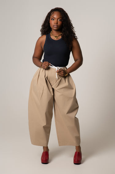 Mady Cropped Barrel Nylon Pants