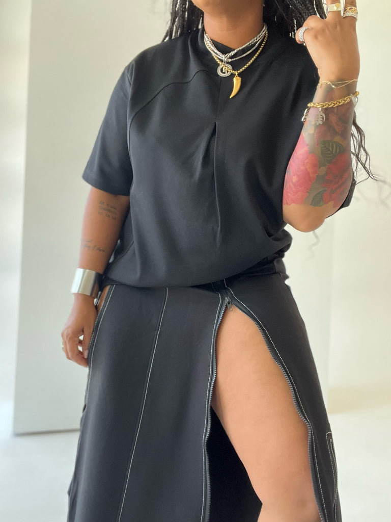 The Center Pleat Tee