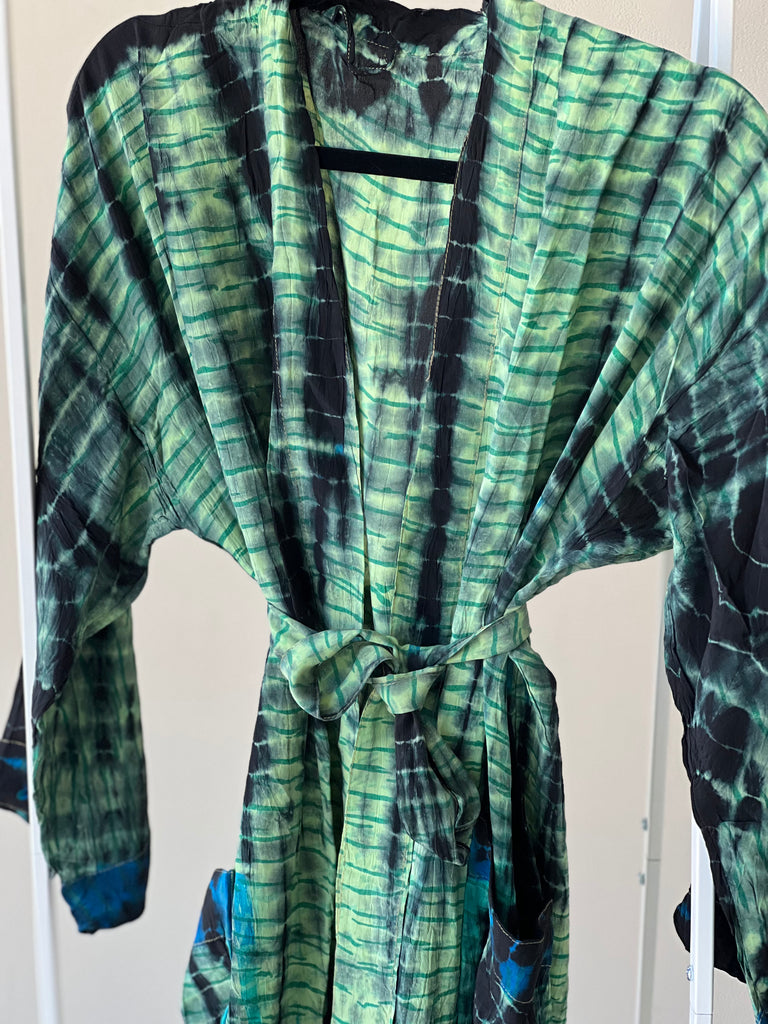 VTG ROBE TWO